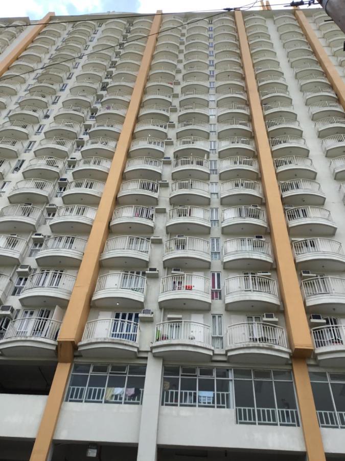 Condominium With Swimming Pool And Viewing Deck タガイタイ エクステリア 写真